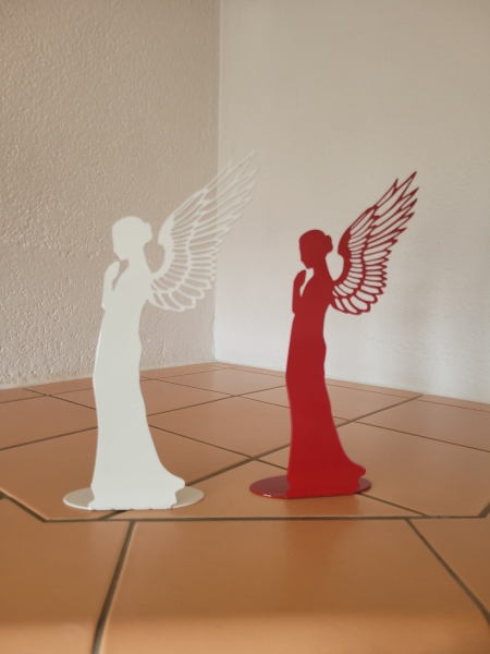 Betender Engel Santine Beschichtet 30cm Höhe  in Rot und Weiß